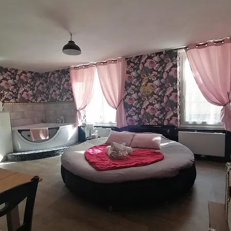 L Atelier Des Rêves, Centre,balneo,lit Rond Appartement *
